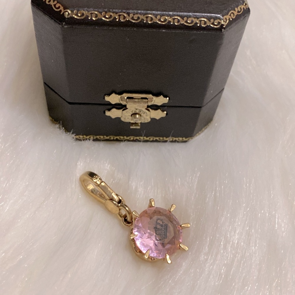🩷PRICE IS FIRM🩷Juicy Couture Gold Pink Crown Charm